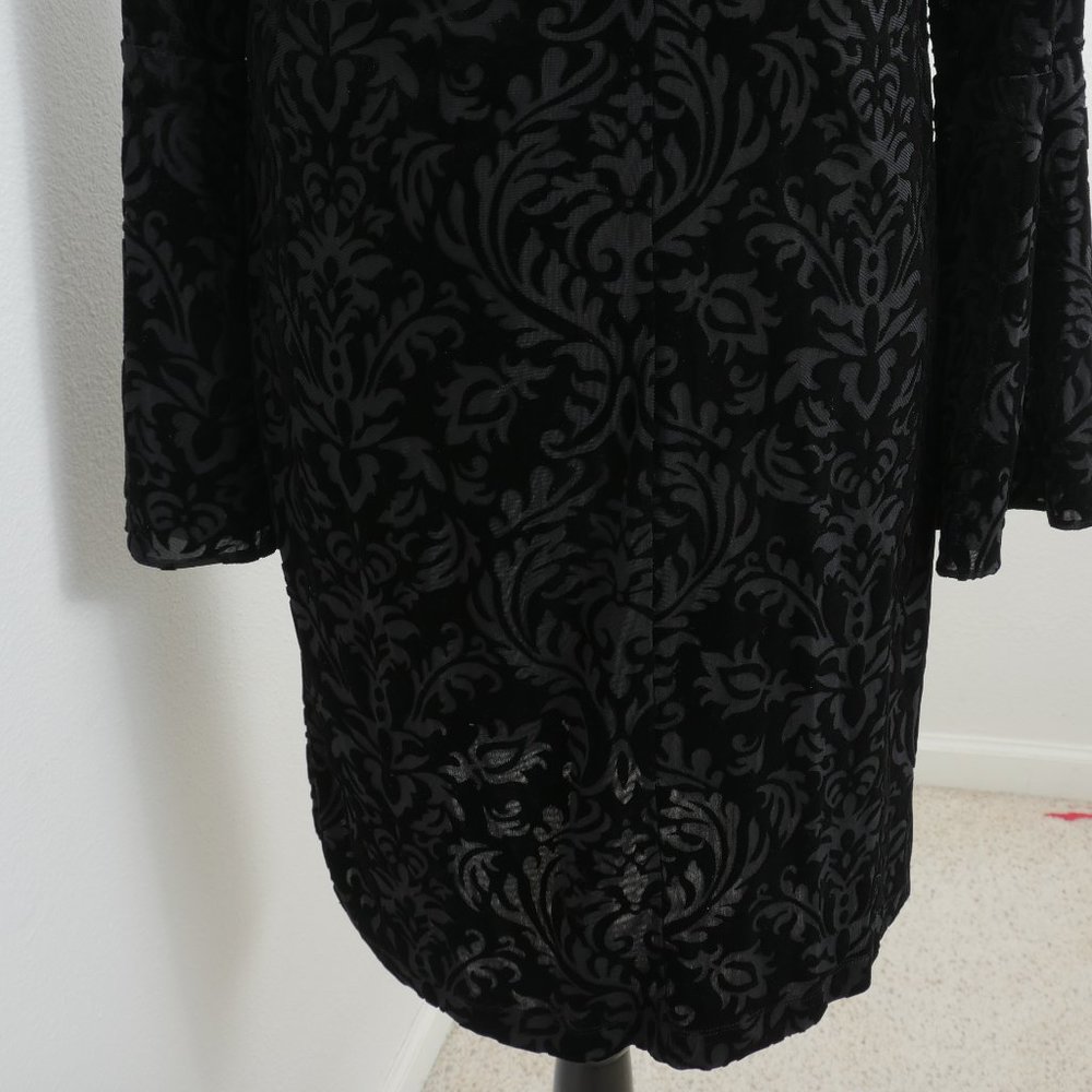 ECI Black Velvet Floral Embossed Long Bell Sleeve Size Medium Shift Dress - Picture 8 of 11